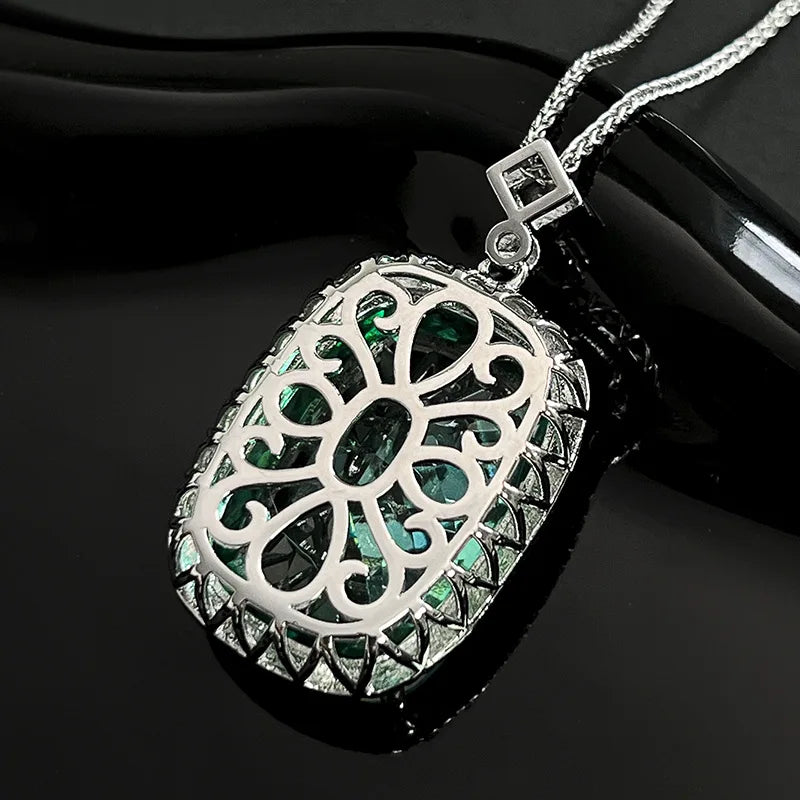 S&S Luxury High-end Emerald Pendant Inlaid with Sparkling Zircon Light Luxury Green Zircon Necklace