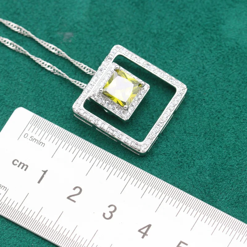 XOTICA Hot Sale Luxury 925 Silver Necklace for Women Olive Peridot Gemstone Natural Crystal Pendant Alloy Jewelry Zircon Main Stone