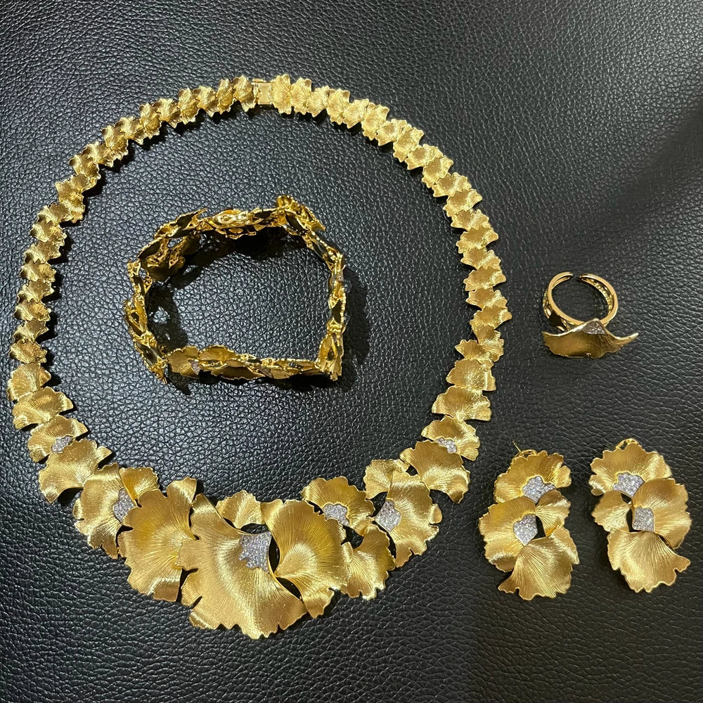 Zhuerrui New Design Sense Jewelry Set American High-end Diamond Series Ladies Classic Inheritance Wedding Four SetsHZ25015188