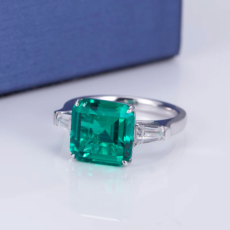 Messi Jewelry MSR-561 18k Gold DEF Moissanite Custom  Women  Fashion Jewelry Square Emerald Ring