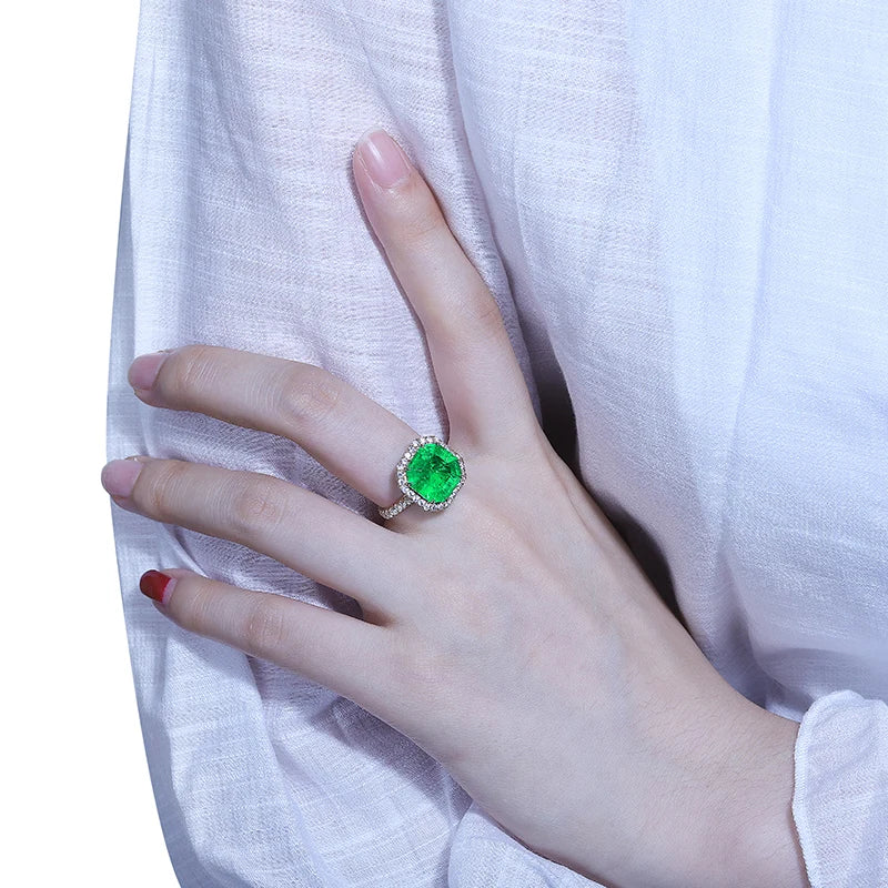 Gemfiori 8ct Hydro Colombian Emearld Ring in 18k yellow gold with lab diamond from custom Gemfiori Shenzhen Wuzhou manufacturer