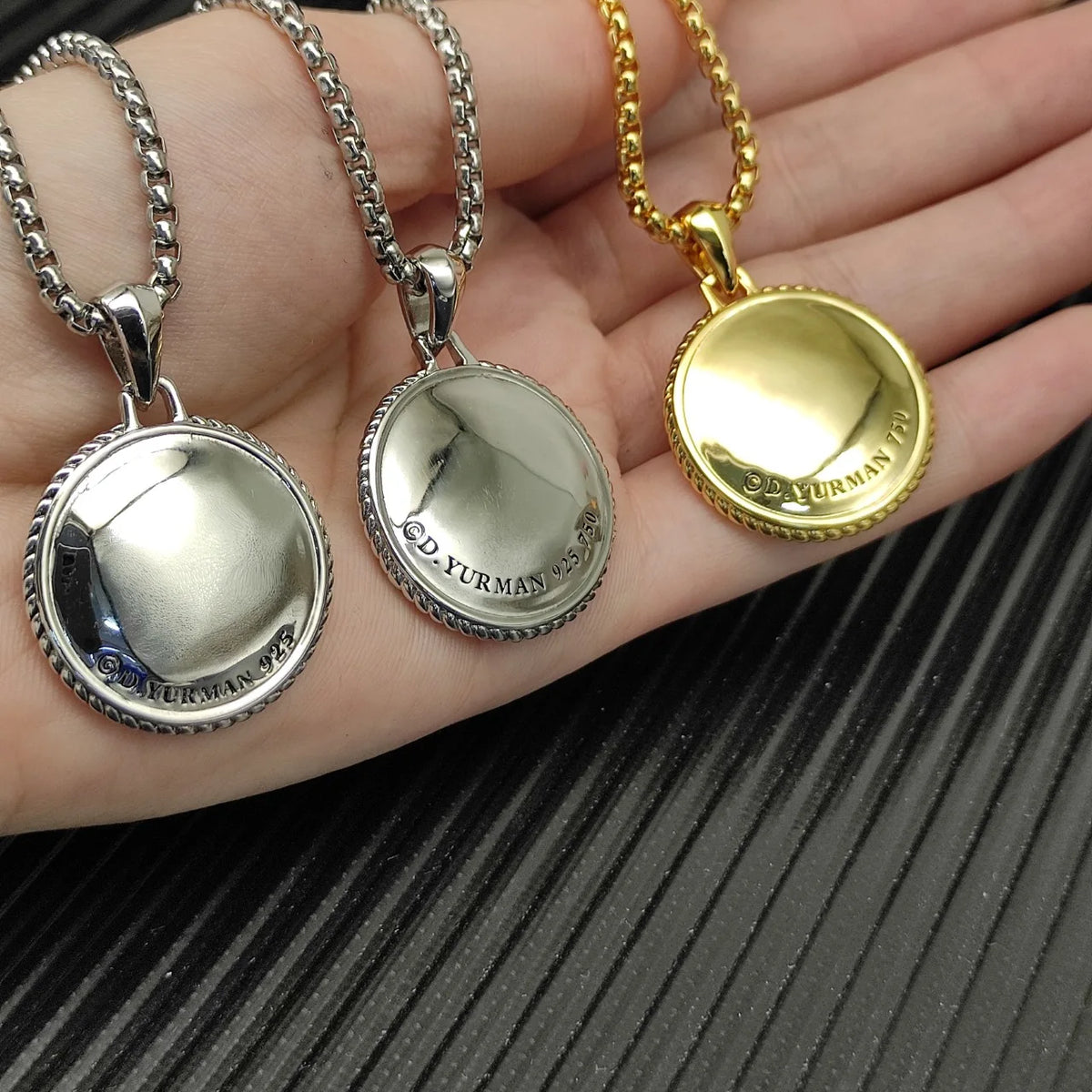 FASHIONISTA DY High-Quality Silver-Plated Round Diamond Necklace. Gold-Plated Diamond Necklace. Jewelry .