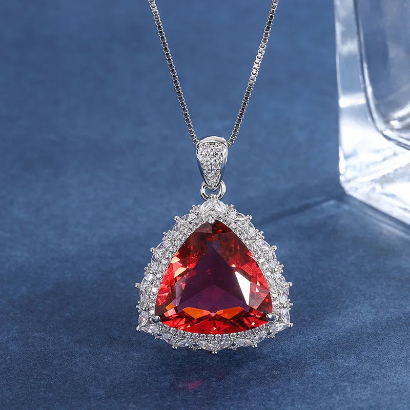 Fashion Jewelry Dainty Simple Design Eco-friendly Copper 17*17MM Triangular Cut Cubic Zirconia Geometric Necklace Set