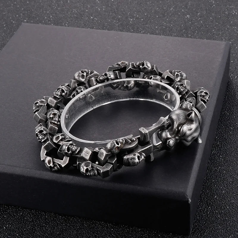 VIKING Mens Skull Pattern Link Bracelet with Bulldog Clasp – Oxidised Black