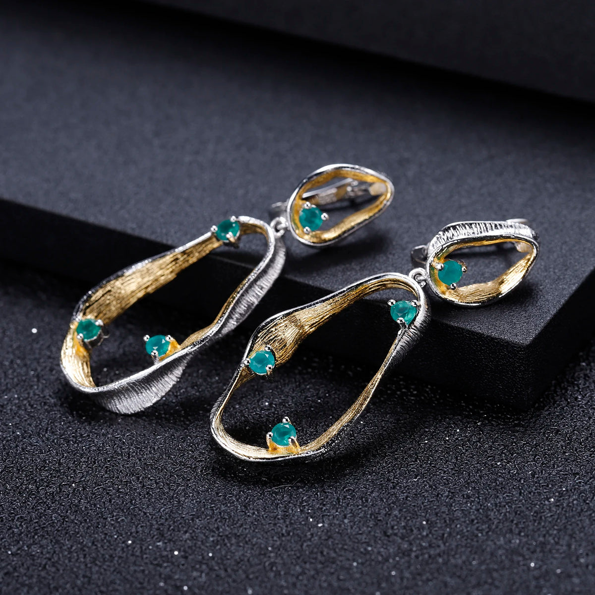 ArtistA Abiding Modern Chic Irregular Geometric Natural Gemstone Green Agate Decoration Jewelry Sets in 925 Silver 2 Tone Plated