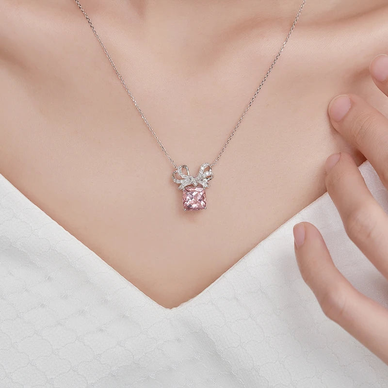 Gemfiori Korean Style Jewelry 18k Real Gold Natural Morganite Diamond Angel Jewelry Necklace for Women