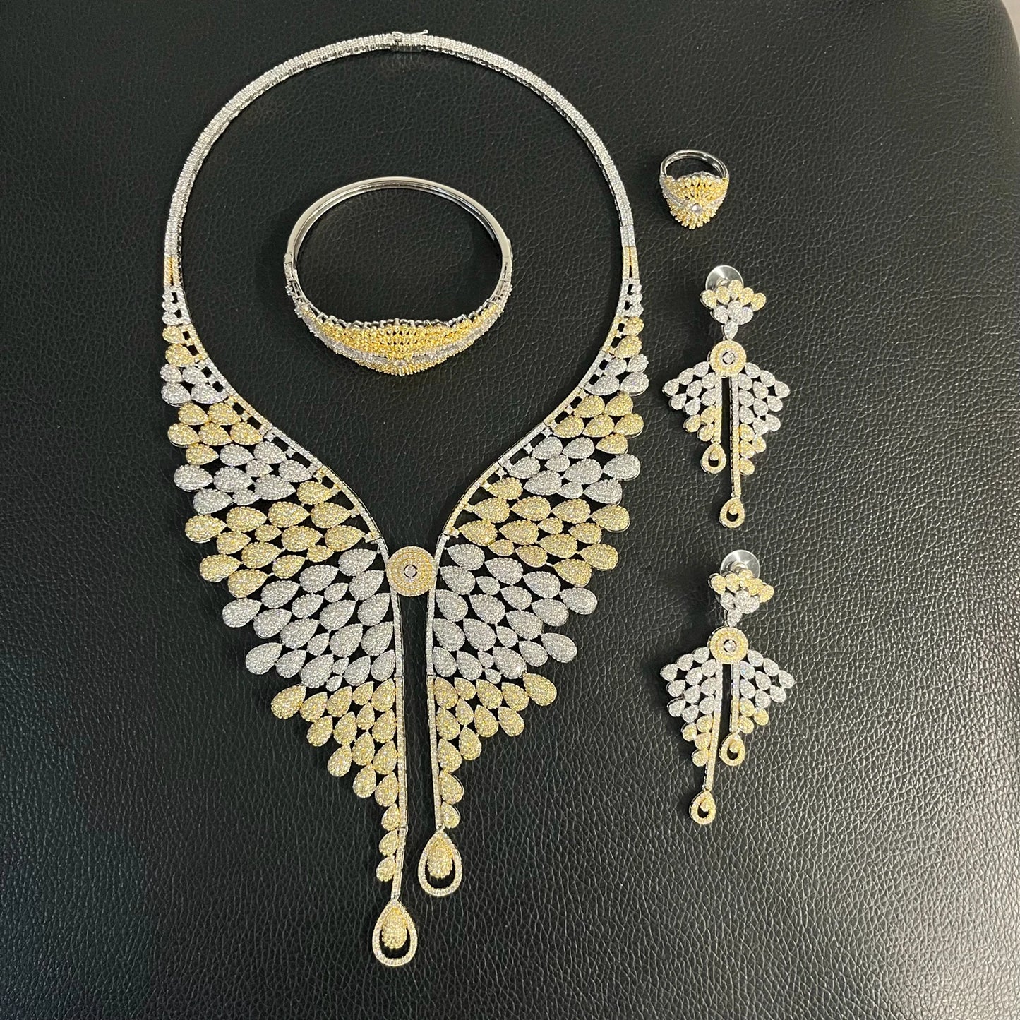 Zhuerrui Luxury 5A Zirconia Copper American Diamond Jewelry Set for Women No Tarnish Engagement Wedding Anniversary HZ25008189