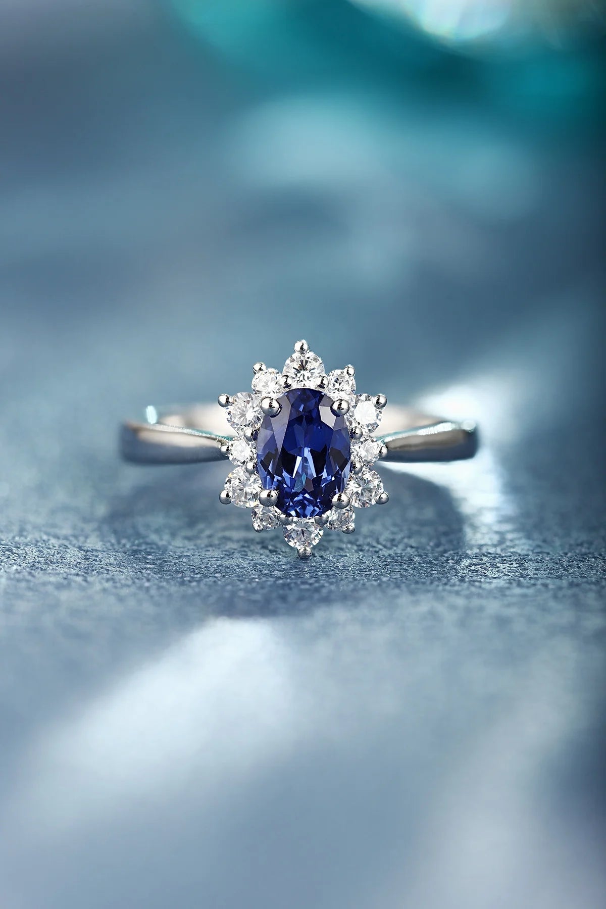 Gemfiori Jewelry Trendy High Quality S925 Silver Cultivated Sapphire Ring Unisex Engagement Ring for Wedding Party or Gift