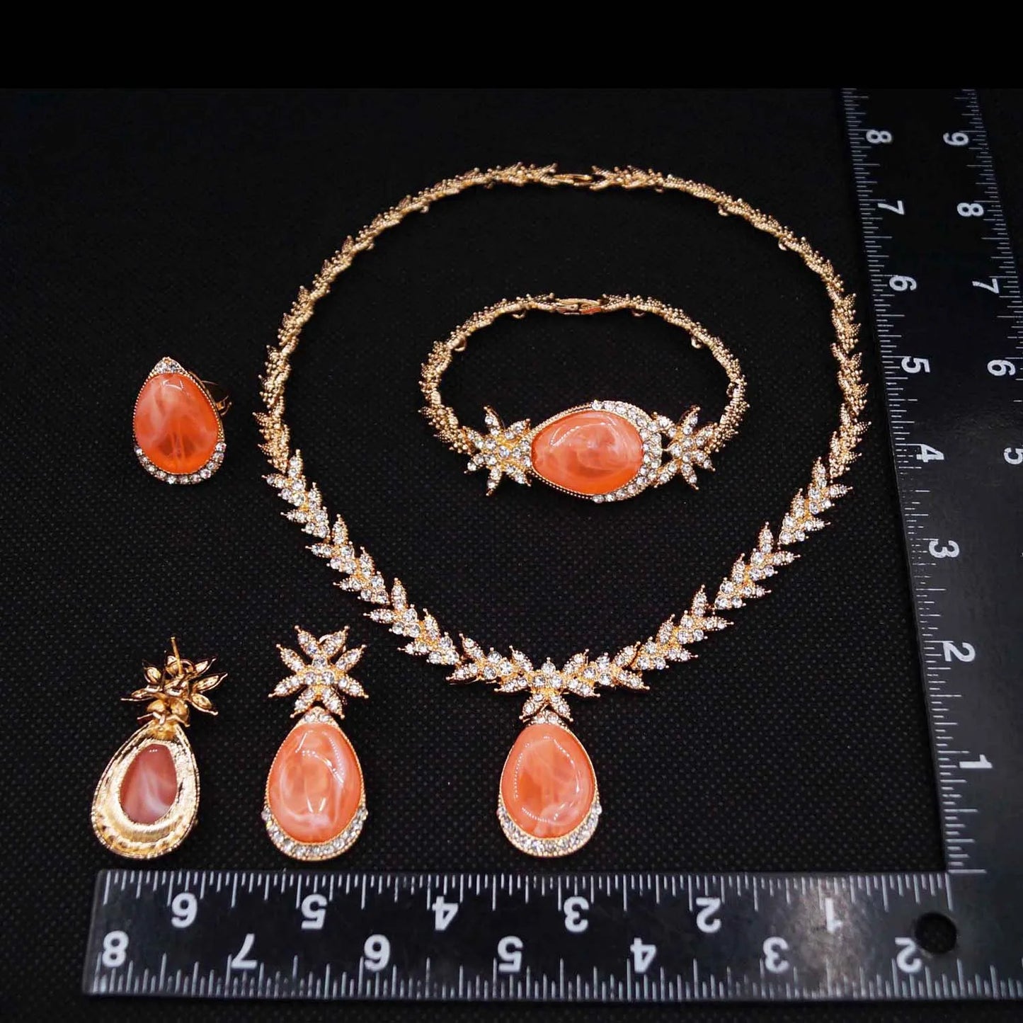 Zhuerrui Hot Selling Gold Jewelry Sets Silver Diamond Orange Drop Necklace Jewelry Set Simple Bridal Costume Pendant HC23229