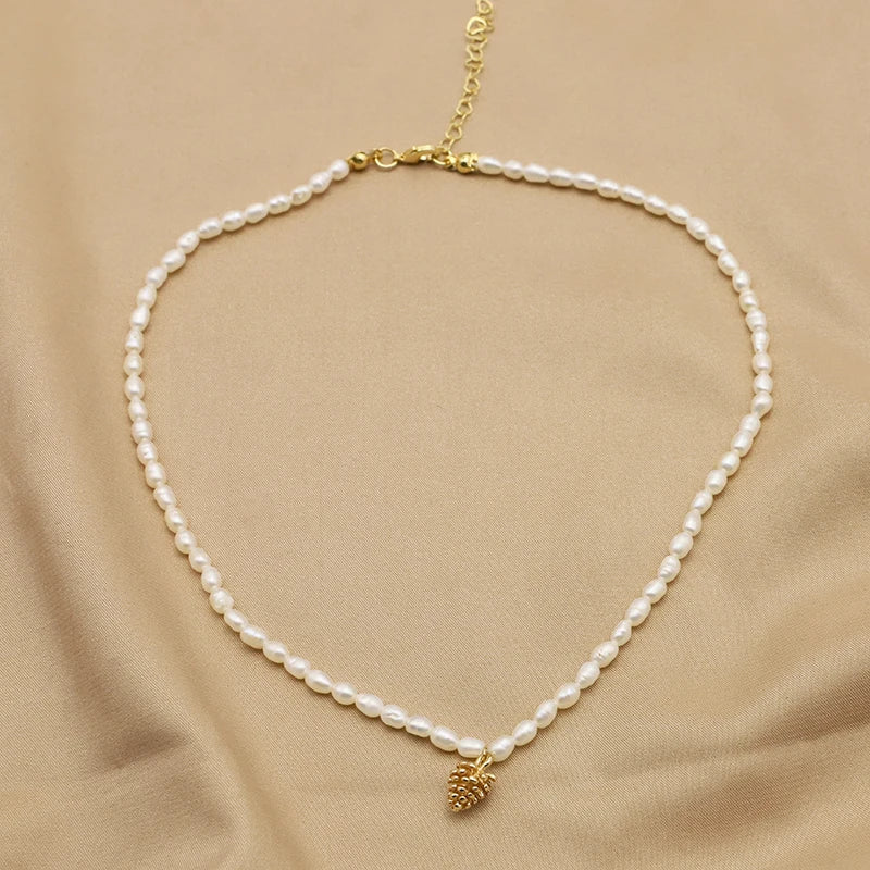 Simple Zircon Butterfly Pendant Freshwater Pearl Necklace Baroque Enamel  Gold Plated Luxury for Girls Necklace Fine Jewelry
