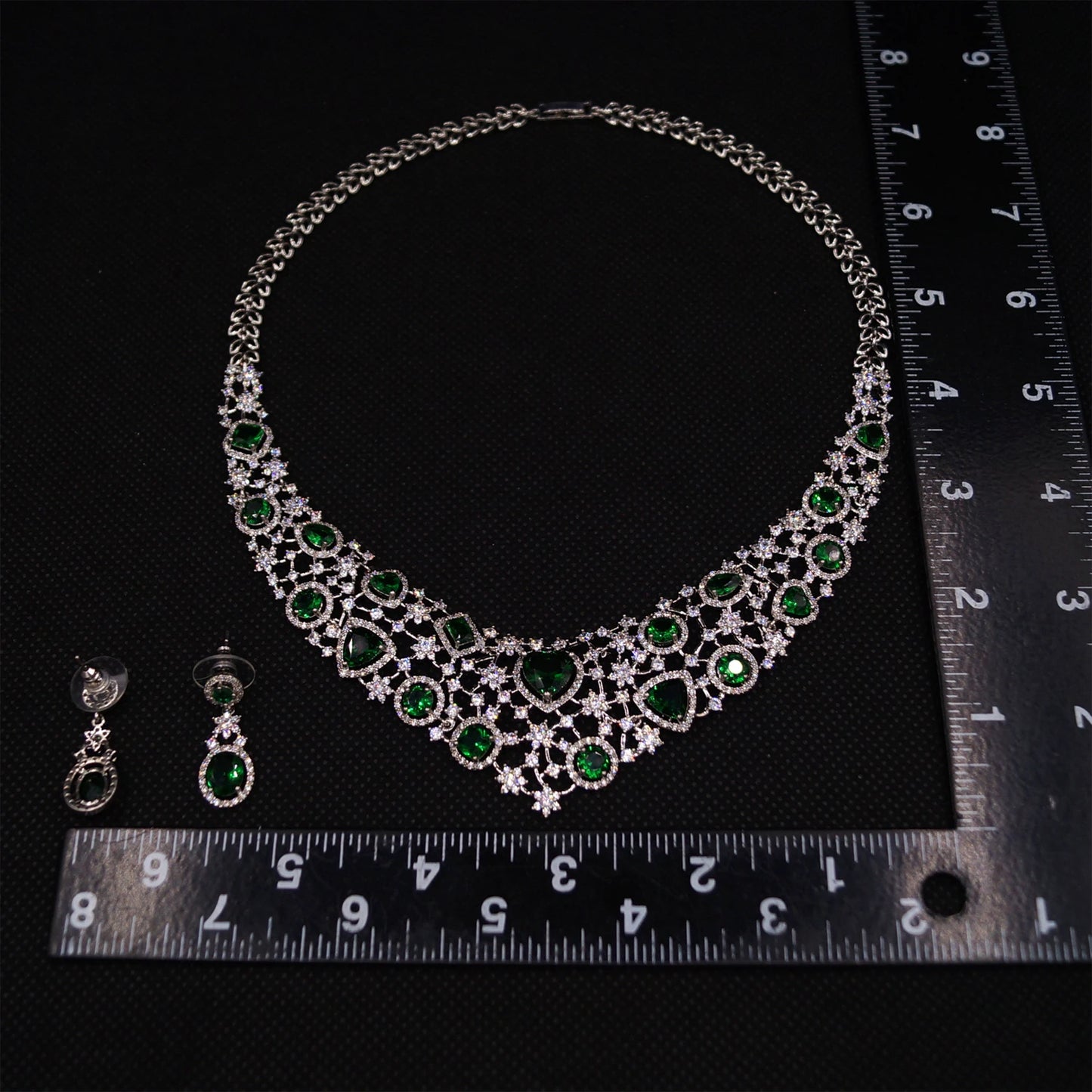 Zhuerrui Dubai Luxury Emerald Jewelry Two Sets of Nigerian Noble Wedding Necklace Earrings Factory Spot Second HairZA23003085