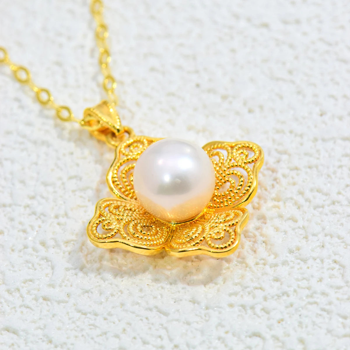 Gioiellieri Fine Jewelry Vintage Victorian Style Natural Pearl Rhombus 5d AU750 Pendant Gold Necklace 18K