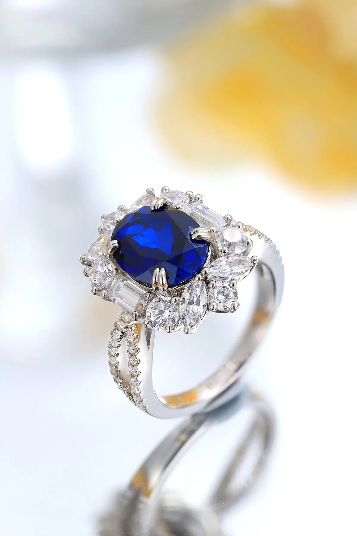 Gemfiori Jewelry Trendy High Quality S925 Silver Cultivated Sapphire Ring Unisex Engagement Ring for Wedding Party or Gift