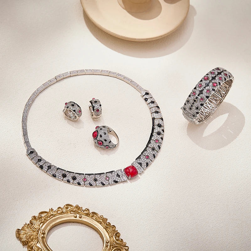 Vintage Leopard Print Necklace Earrings  Rings  Bracelet 4-piece Set Dubai Luxury Style Women's Brass Zirconia Jewelry