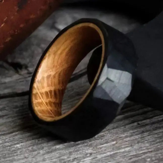 OBE New Arrival Hot Selling 8 mm New Womens  Tungsten Carbide Emerald Rings