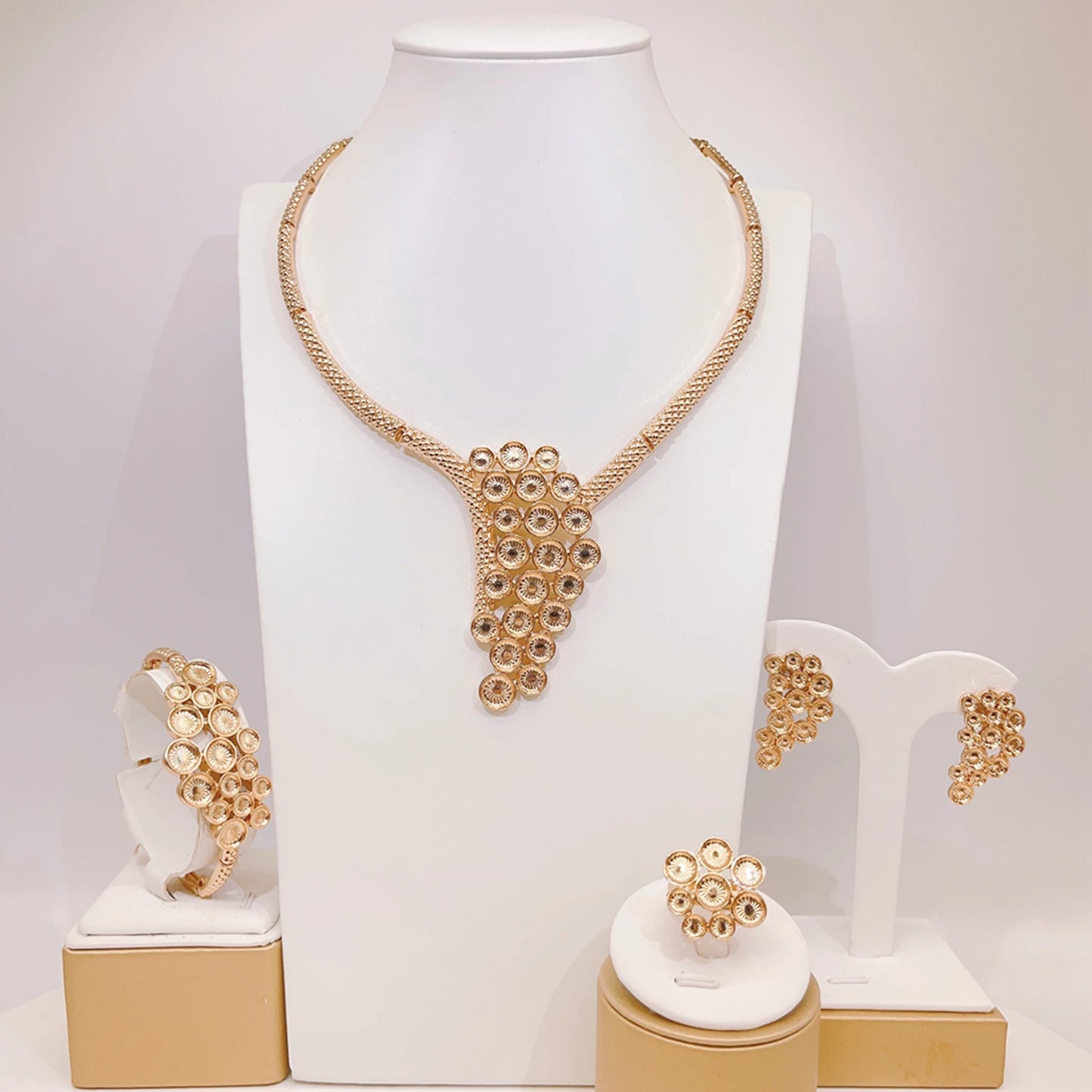 Zhuerrui Available Pendant Gold Jewelry Sets Favors Silver Bead Necklace Jewelry Set Fashionable Women's Accessories HC23185