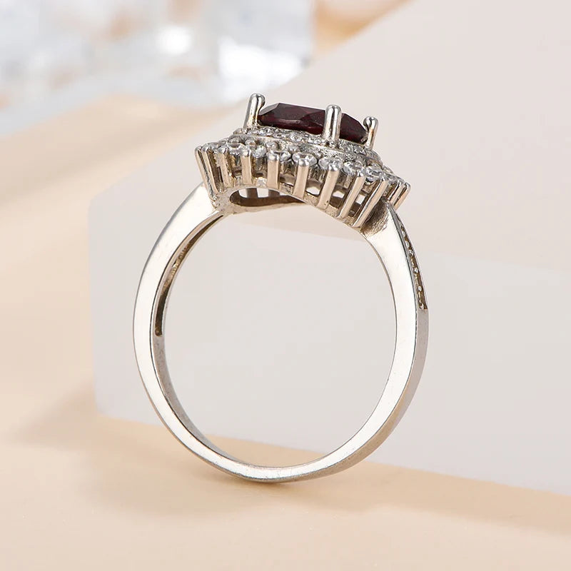Gioiellieri Natural Garnet Rhodium Plated 925 Sterling Silver Luxury Engagement Ring Round Brilliant Cut Gemstone for Weddings and Parties