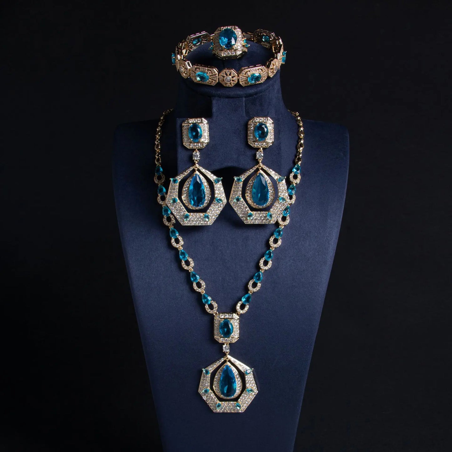 Luxury Round Brilliant-Cut Zirconia 4-Piece Gulf Bridal Set — Necklace, Bracelet, Earrings & Ring — Rhodium & Gold Plated
