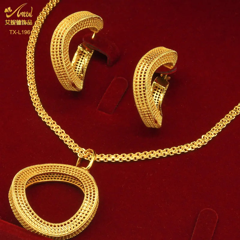 24K Gold Alloy Two-Piece Jewelry Set Indian Dubai Wedding Accessories Sand Gold Twisted Geometric Necklace Earrings for Unisex