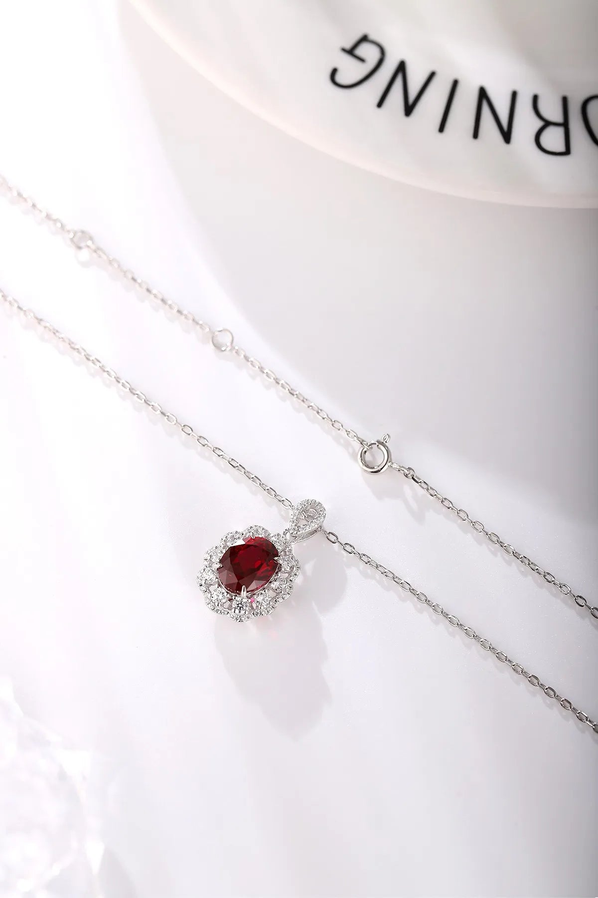 Gemfiori Anster 925 Sterling Silver High-quality Cultivated Ruby Necklace - Suitable for Parties or As a Gift