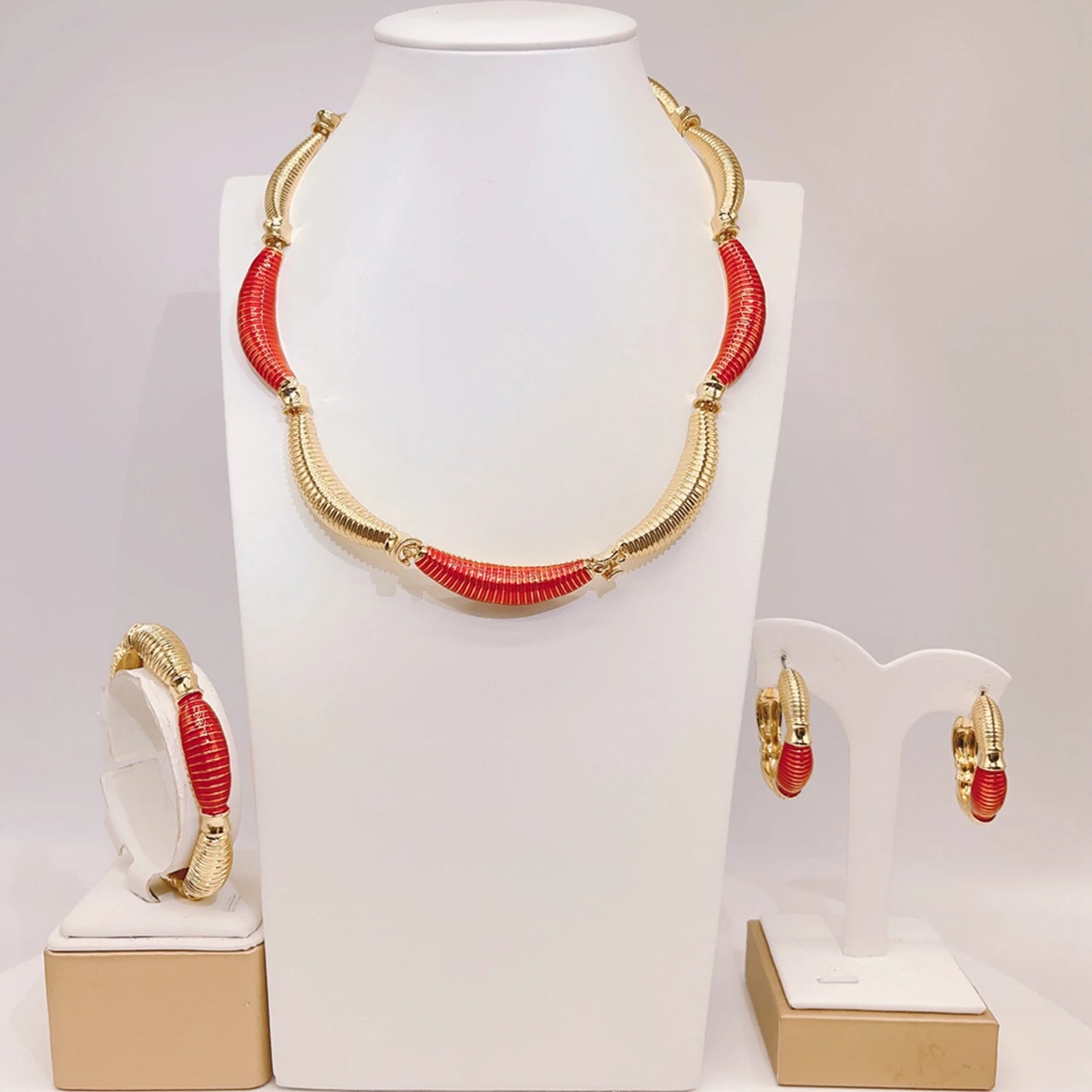 Zhuerrui Fashion Luxury Good Jewelry Sets Exquisite Red Necklace Ring Jewelry Set Factory Women's Festival Gifts HV004032