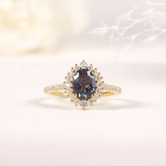 Gemfiori OL0923 Abiding Delicate Exquisite White Cz Halo Oval Cut 6x8MM Lab Grown Alexandrite 925 Sterling Silver Fine Jewelry Ring