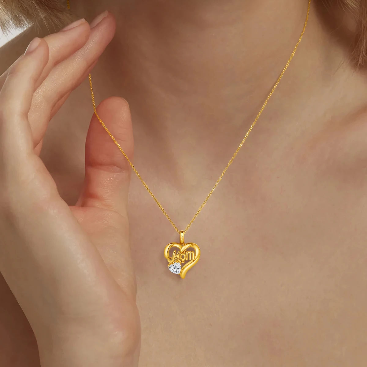 Gioiellieri Fine Jewelry Manufacturer MOM Daughter Affection 0.5ct Moissanite Hollow 14K Gold Mother's Day Gift Heart Pendant