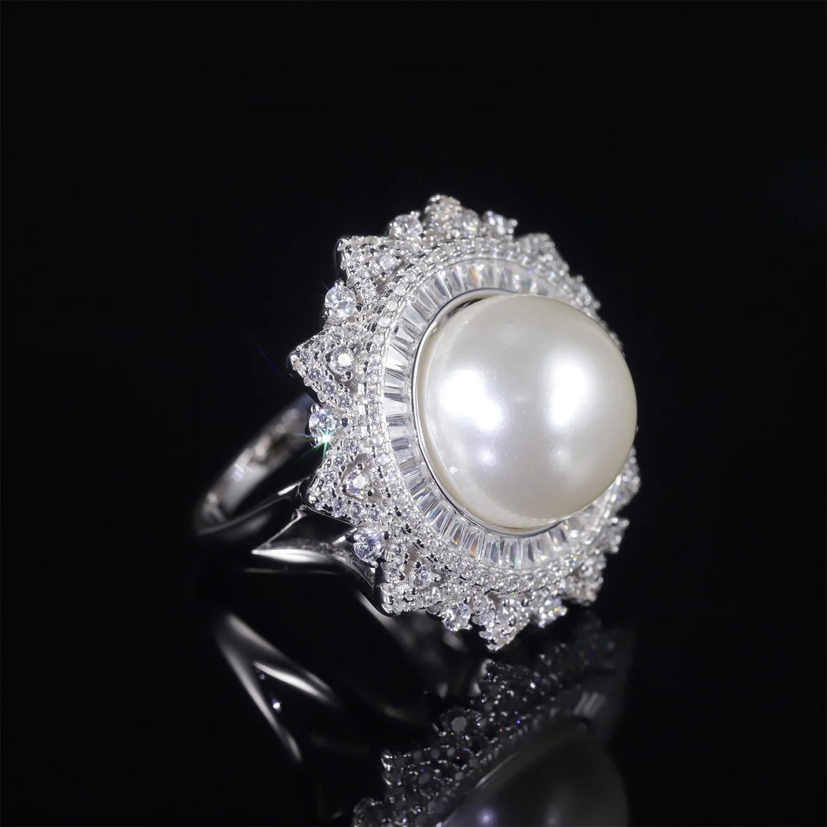 Gemfiori Abiding Antique Deluxe Elegant Big Round 16MM White Shell Pearl Ring Imitation Pearl Jewelry 925 Silver Multi Halo Women Ring