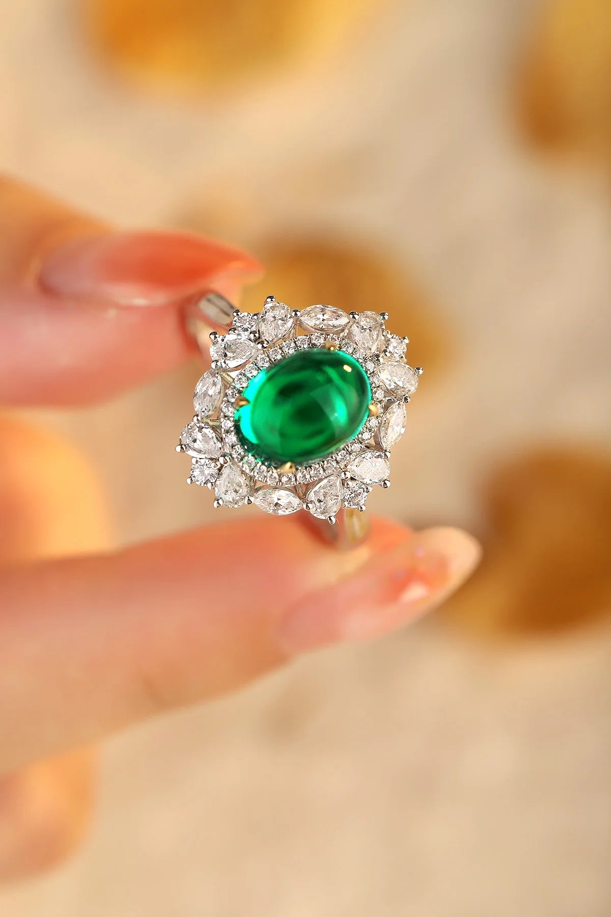 Gemfiori Custom Jewelry Ring 18k Gold Ring with Lab Grown Emerald and CVD Diamond from Shenzhen Gemfiori Wuzhou Gems
