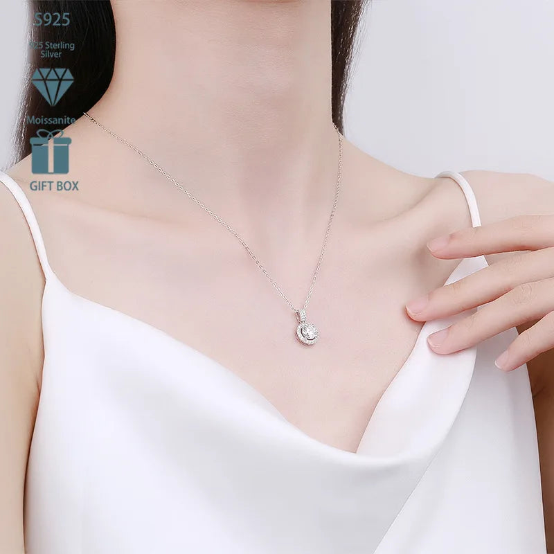 Factory Multi Colorful Moissanite Jewelry Classic 925 Silver Circle Bezel Set Round Cut 1ct VVS GRA Moissanite Pendant Necklace