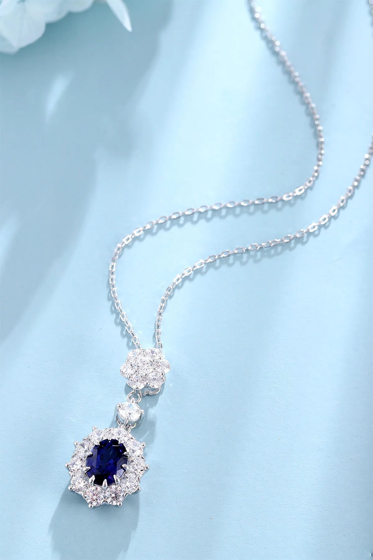 Gemfiori Anster 925 Sterling Silver High-quality Cultivation Lab Grown Sapphire Necklace - Suitable for Parties or As a Gift