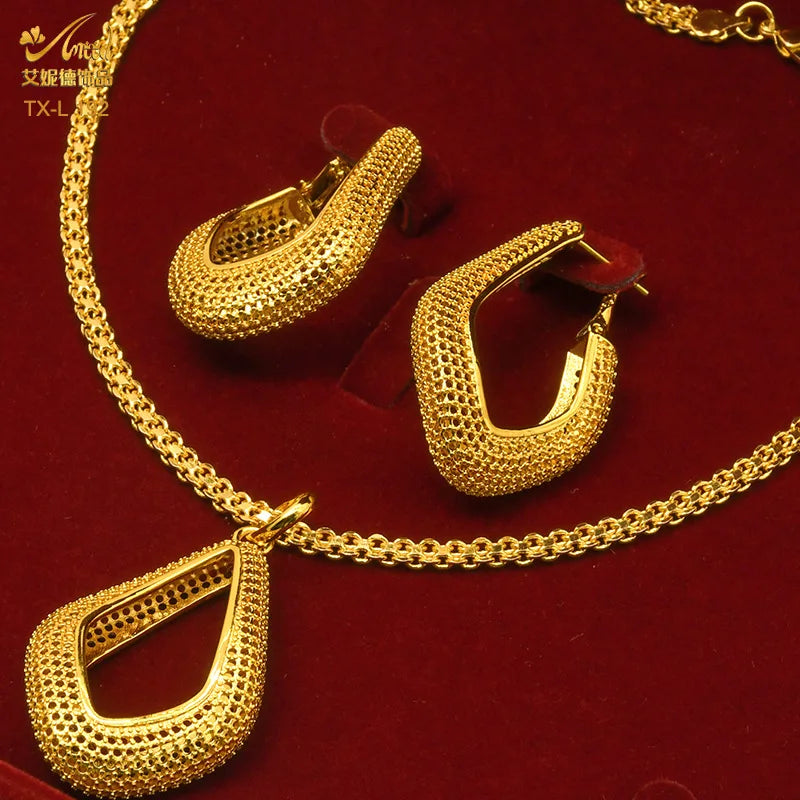24K Gold Alloy Two-Piece Jewelry Set Indian Dubai Wedding Accessories Sand Gold Twisted Geometric Necklace Earrings for Unisex