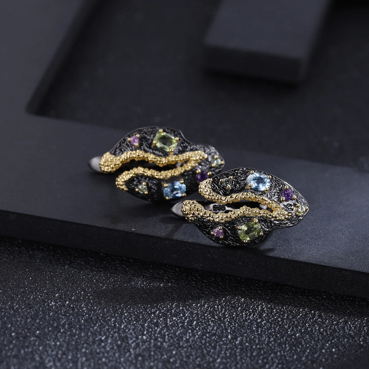 ArtistA Abiding Special Design Natural Stone Peridot Topaz Gemstone Gold Plated & Gun Black Plated 925 Silver Ring Necklace Earrings Set