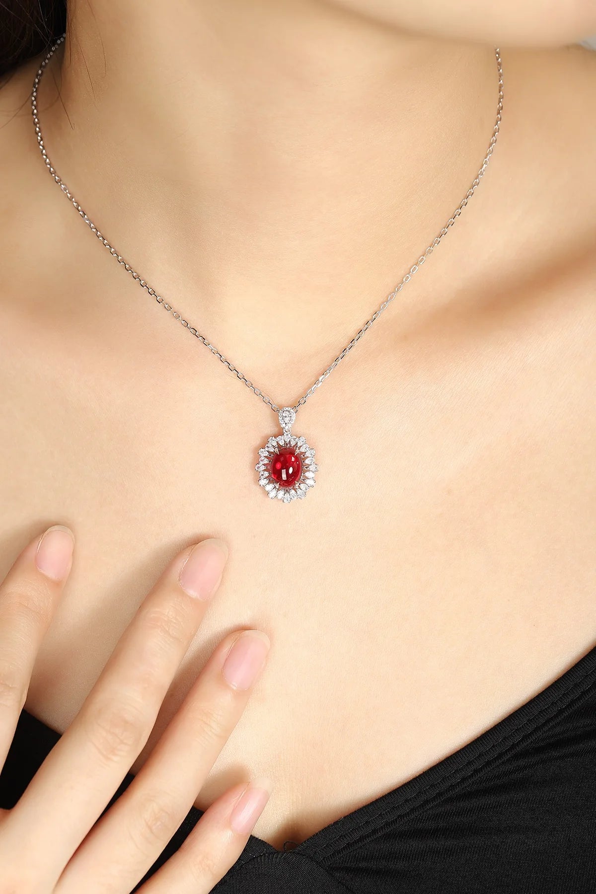 Gemfiori Anster 925 Sterling Silver High-quality Cultivated Ruby Necklace - Suitable for Parties or As a Gift