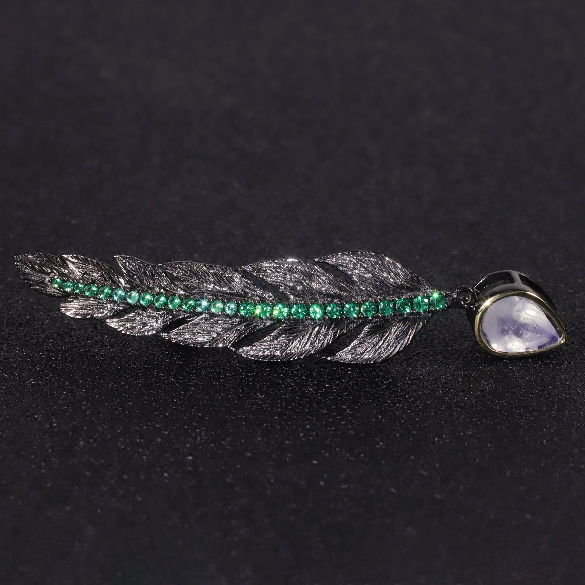 ArtistA C8270 Abiding Fine Jewelry Personalized Black Gun Plated 925 Sterling Silver Natural Moonstone Feather Pin Brooch