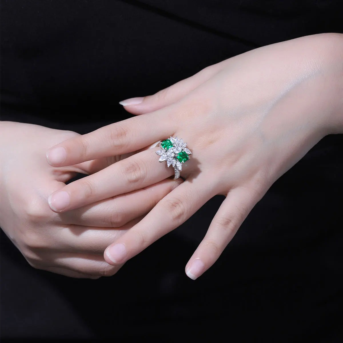 Gemfiori S925 Sterling Dainty Jewelry Gemstones Silver Rings Lab Grown Emerald Flower Ring Accessories