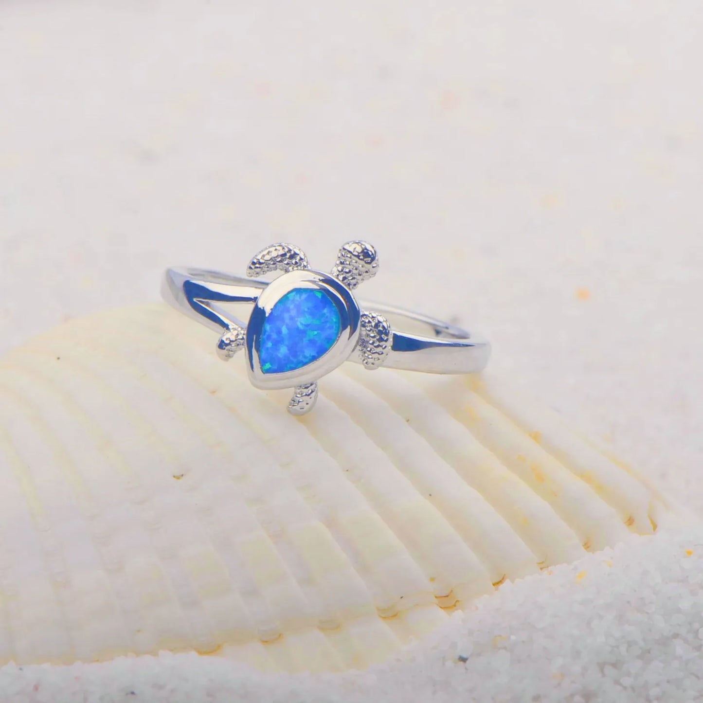 Modern Christian New Trendy Hawaiian Ocean Turtle Lab Created Opal Inlay Silver Plated Ring Sparkling Gem Jewelry Brass Material