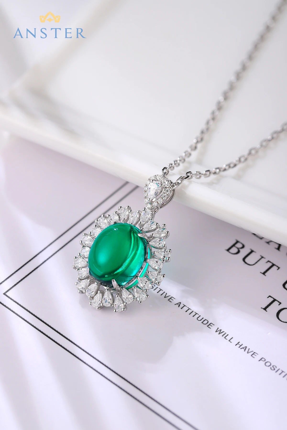 Gemfiori Hot Selling High Quality Lab Grown Emerald Bridal Necklace Wedding Jewelry Emerald Gemstone Fashion Necklace for Party
