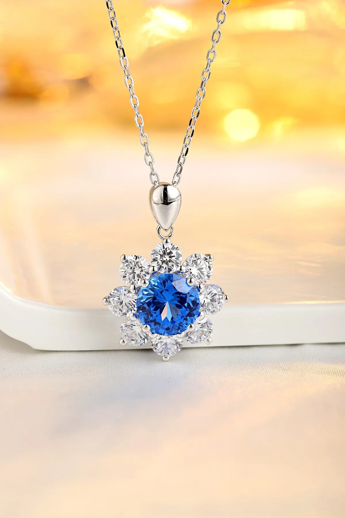 Gemfiori Anster 925 Sterling Silver High-quality Cultivated Cobalt Spinel Necklace - Suitable for Parties or As a Gift