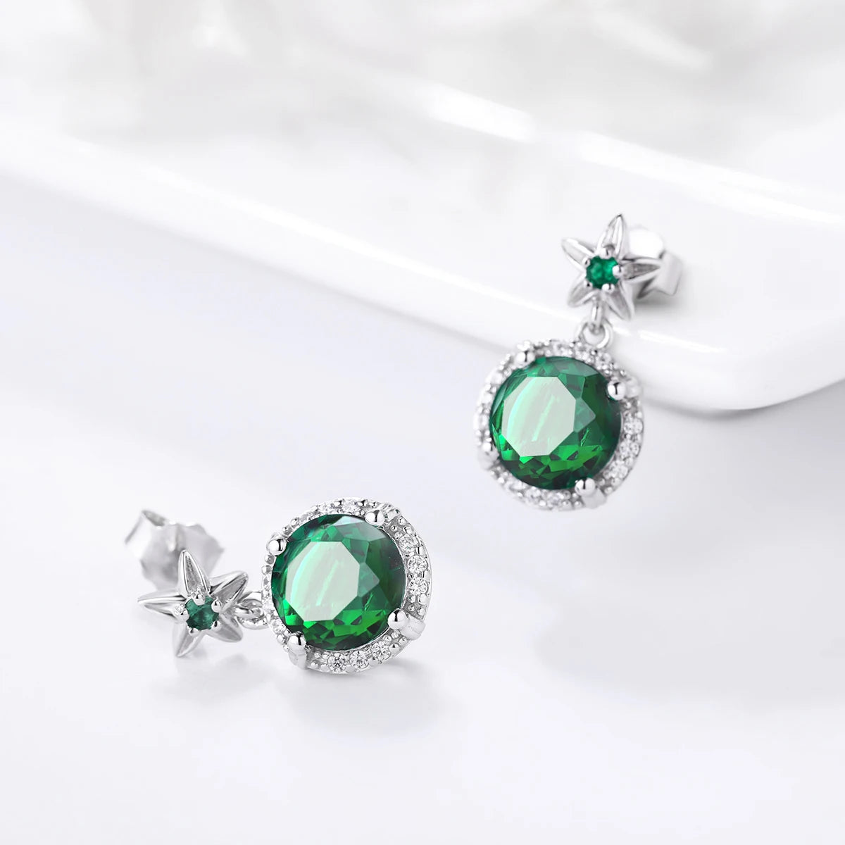 Szjinao Vintage Jewelry Manufacturer Women's Boho Flower Earrings and Pendant Set 925 Sterling Silver Emerald Engagement Style