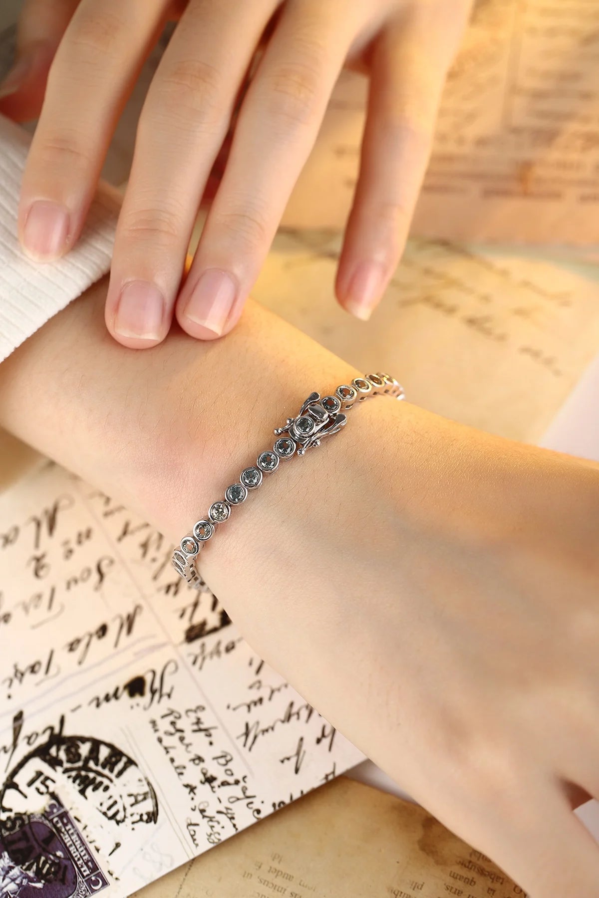 Gemfiori Fashion Items Round Shape Mian Stone 12ct S925 Jewelry Sapphire Green Tennis Bracelet for Women Shape Customized