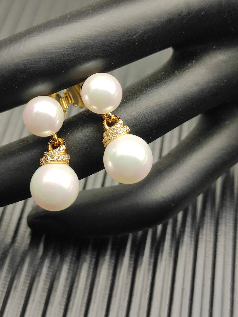 DY High-Quality Silver-Plated Pearl and Diamond Earrings. Gold-Plated Pearl Earrings. Jewelry Wholesale.