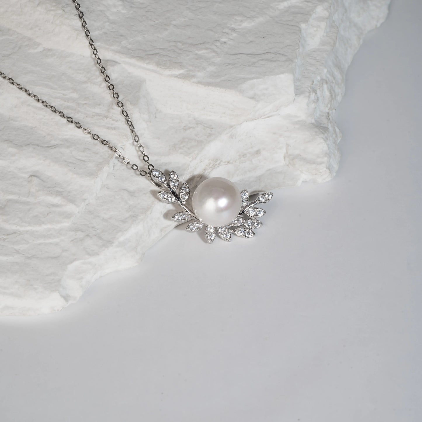 AKOYA 9-10MM High Quality Pearl Jewelry Natural Seawater Round Pearl Necklace 925 Silver Zircon Jewelry
