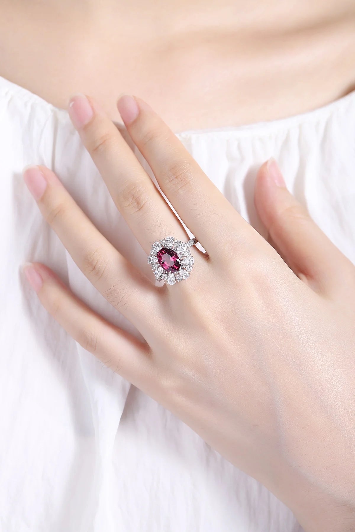 Gemfiori Stunning Natural Garnet Rings for Women 925 Sterling Silver Rings of the Day Handmade Jewelry Wedding Engagement Rings