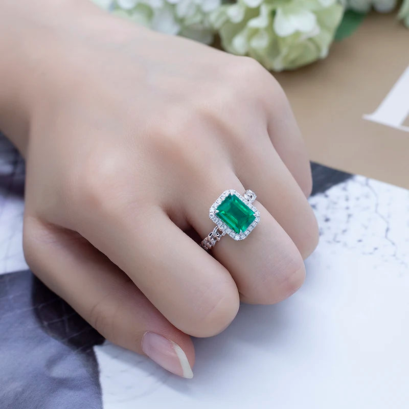 Gemfiori Messi Jewelry MS-560 18k Gold DEF Moissanite Create Emerald Ring
