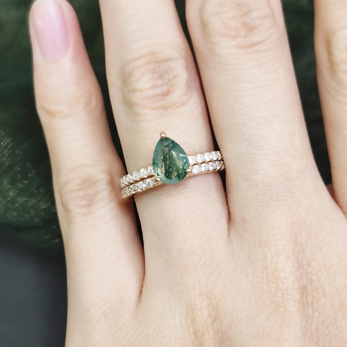 ArtistA Abiding High Quality Pear Cut 6X8MM Green Moss Agate Gemstone Half Eternity Real 925 Sterling Silver 2 Pieces Wedding Rings Set