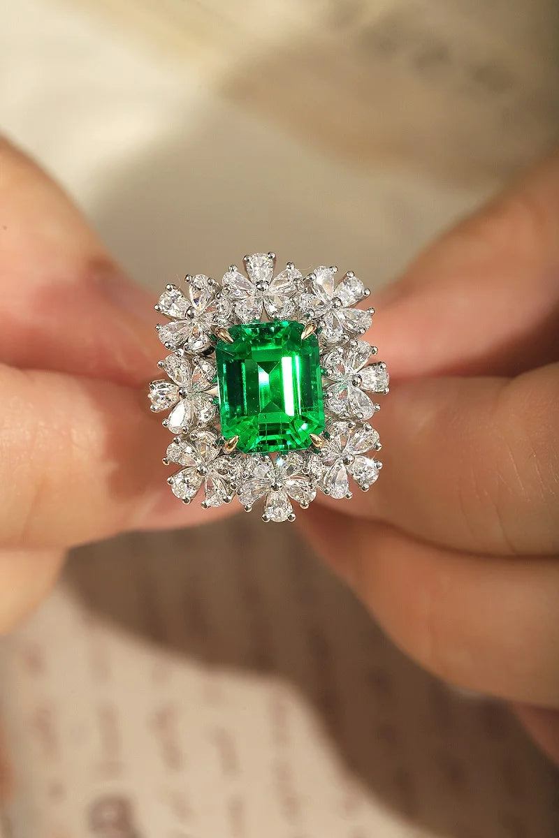 Gemfiori Custom Jewelry Ring 18k Gold Ring with Lab Grown Emerald and CVD Diamond from Shenzhen Gemfiori Wuzhou Gems