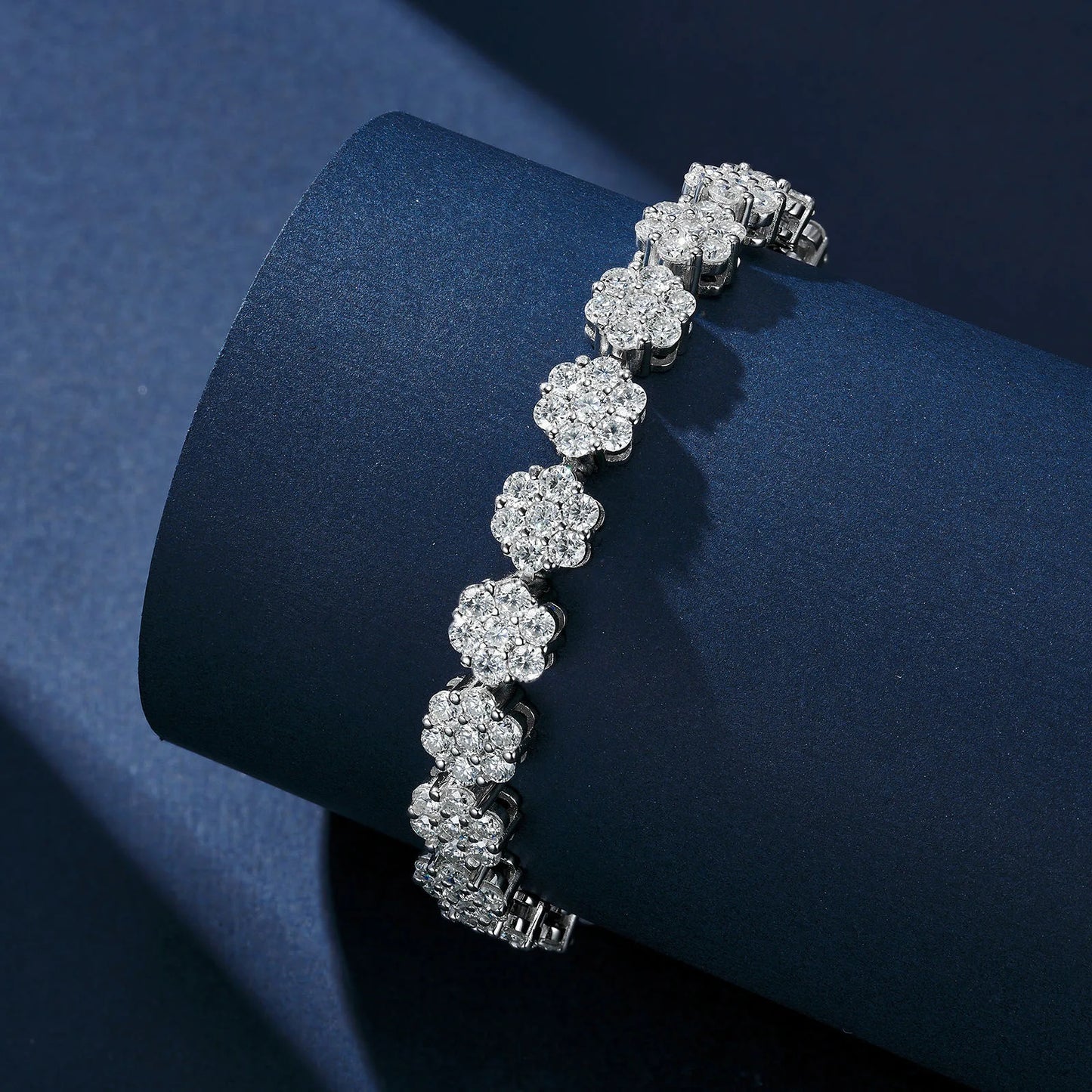Factory Luxury Jewelry S925 Sterling Silver 2.7mm Cluster Set plum Blossom VVS D Color GRA Moissanite Bracelet for Women