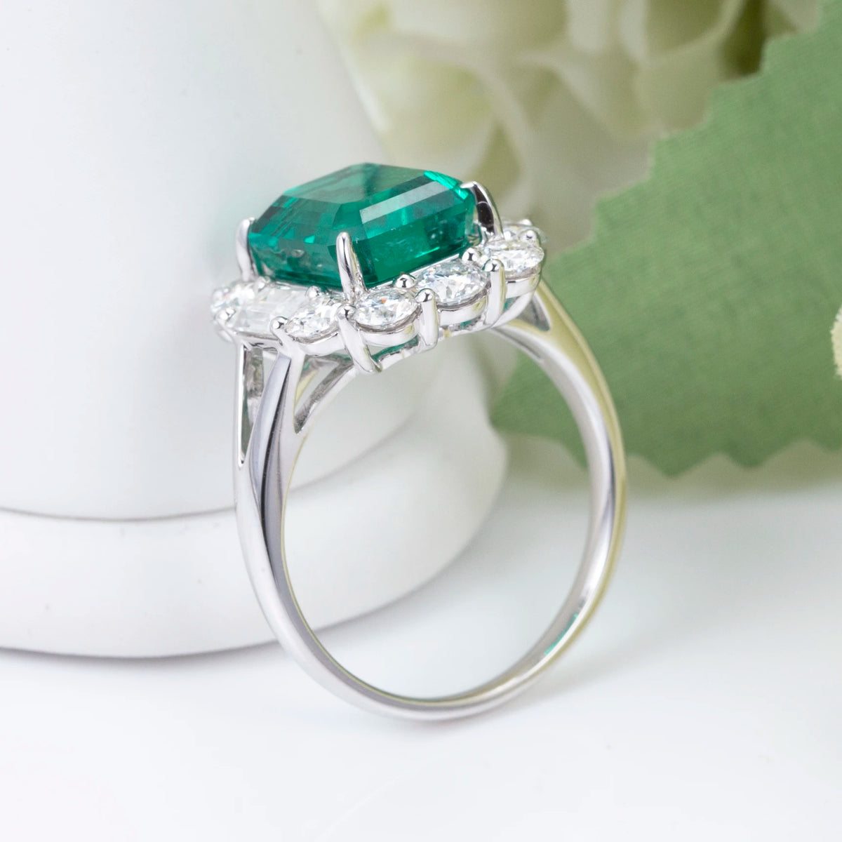 Gemfiori Messi Jewelry MSR-756 18k Gold halo Women Dainty Gold Jewelry 3ct Emerald Cut Lab Grown Emerald and Lab Diamond Ring