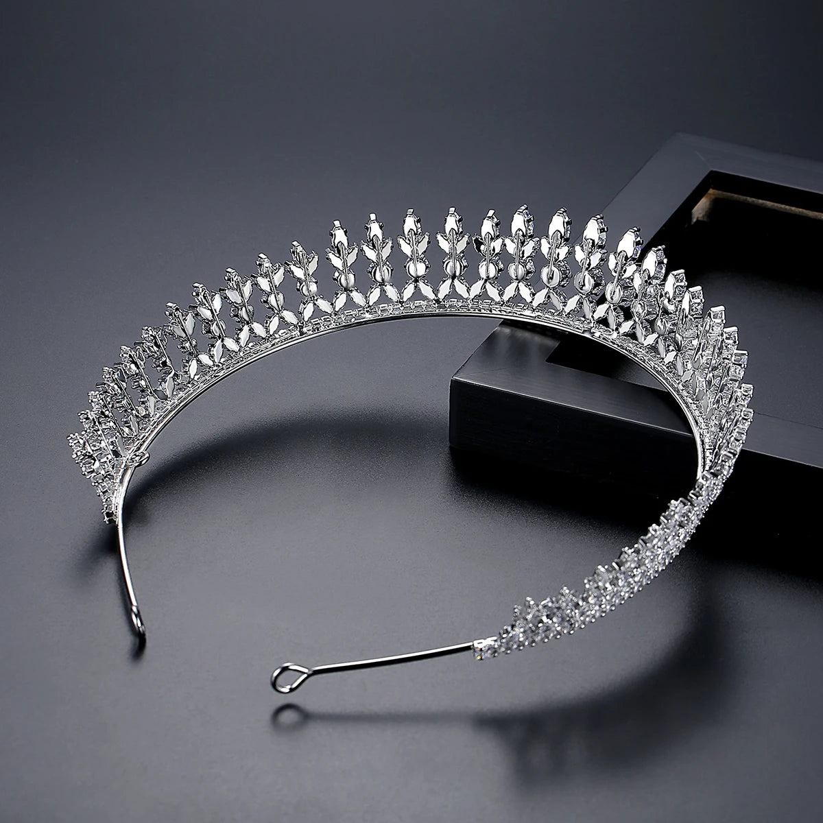 LUOTEEMI Wedding Tiara Comb Jewelry Crown Zircon Flower Girl Luxury Woman Elegant Bridal Hair Accessories